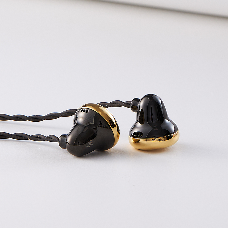 Temperament Black Bell Gold Ultra-Flagship Flathead Earbuds