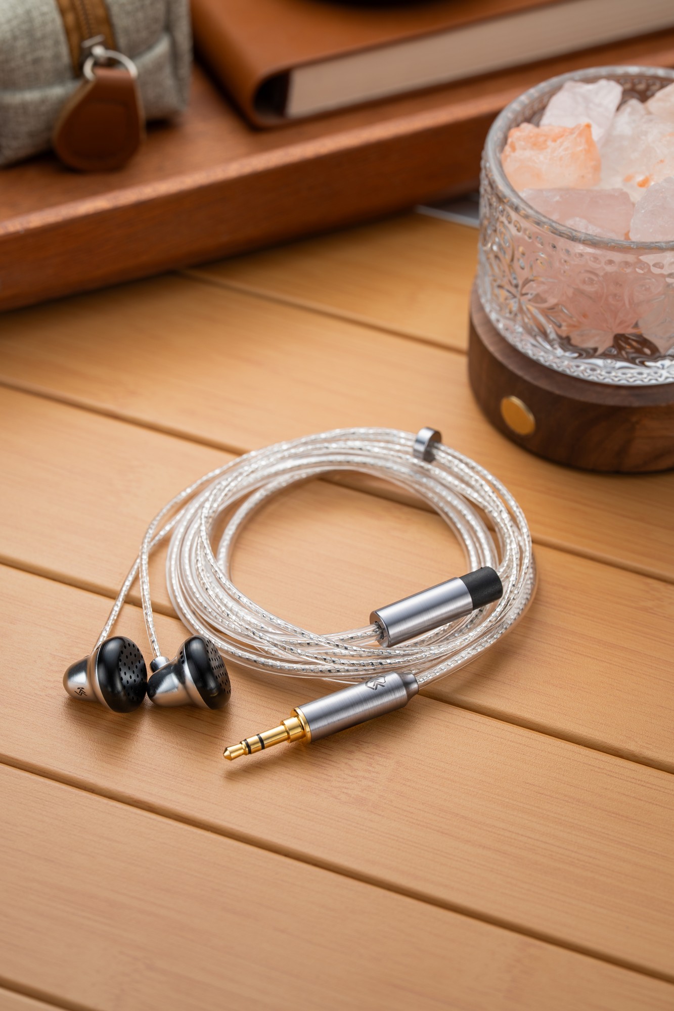 Temperament Little Black Bell X6S Hi-Fi Flathead Earbuds