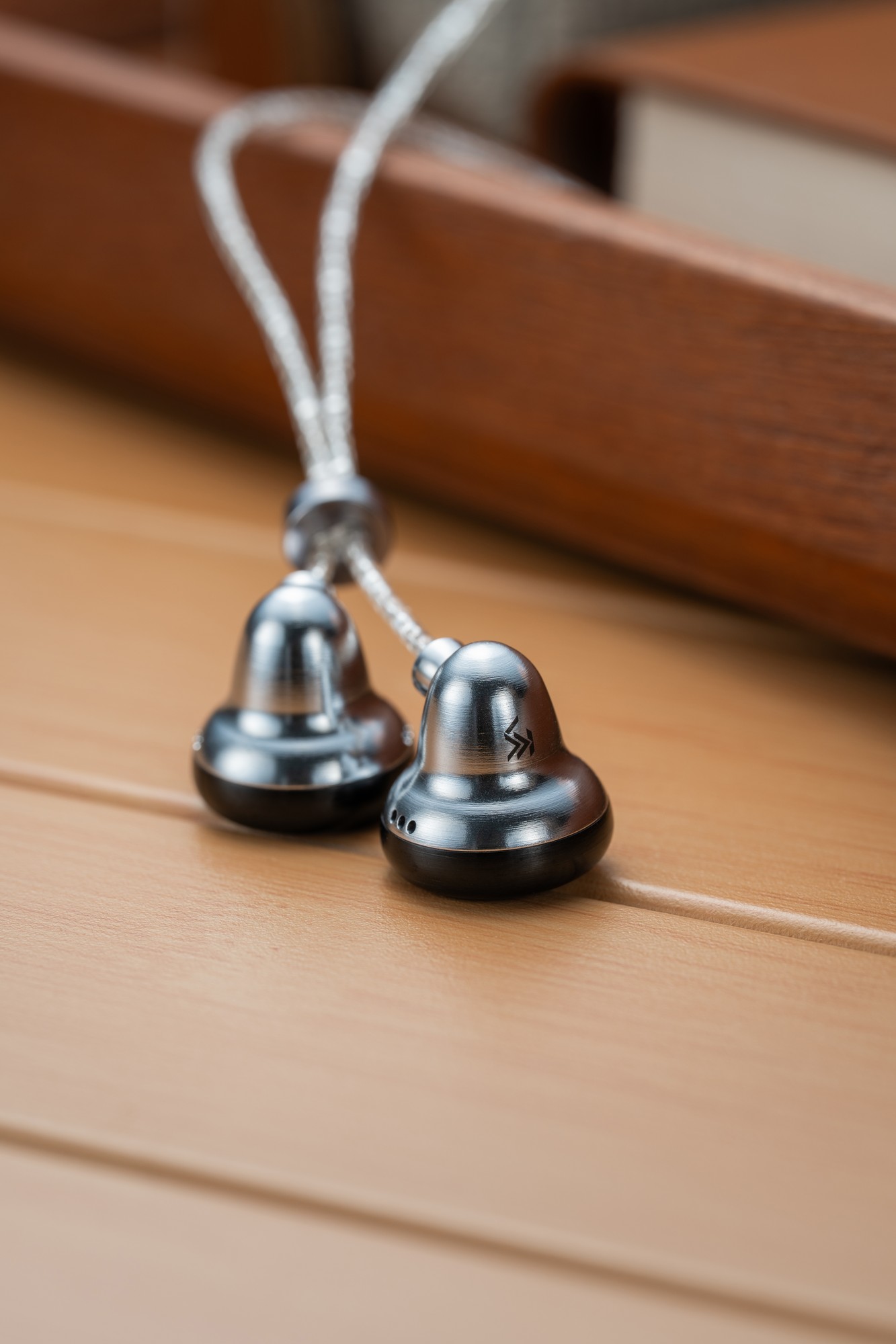 Temperament Little Black Bell X6S Hi-Fi Flathead Earbuds