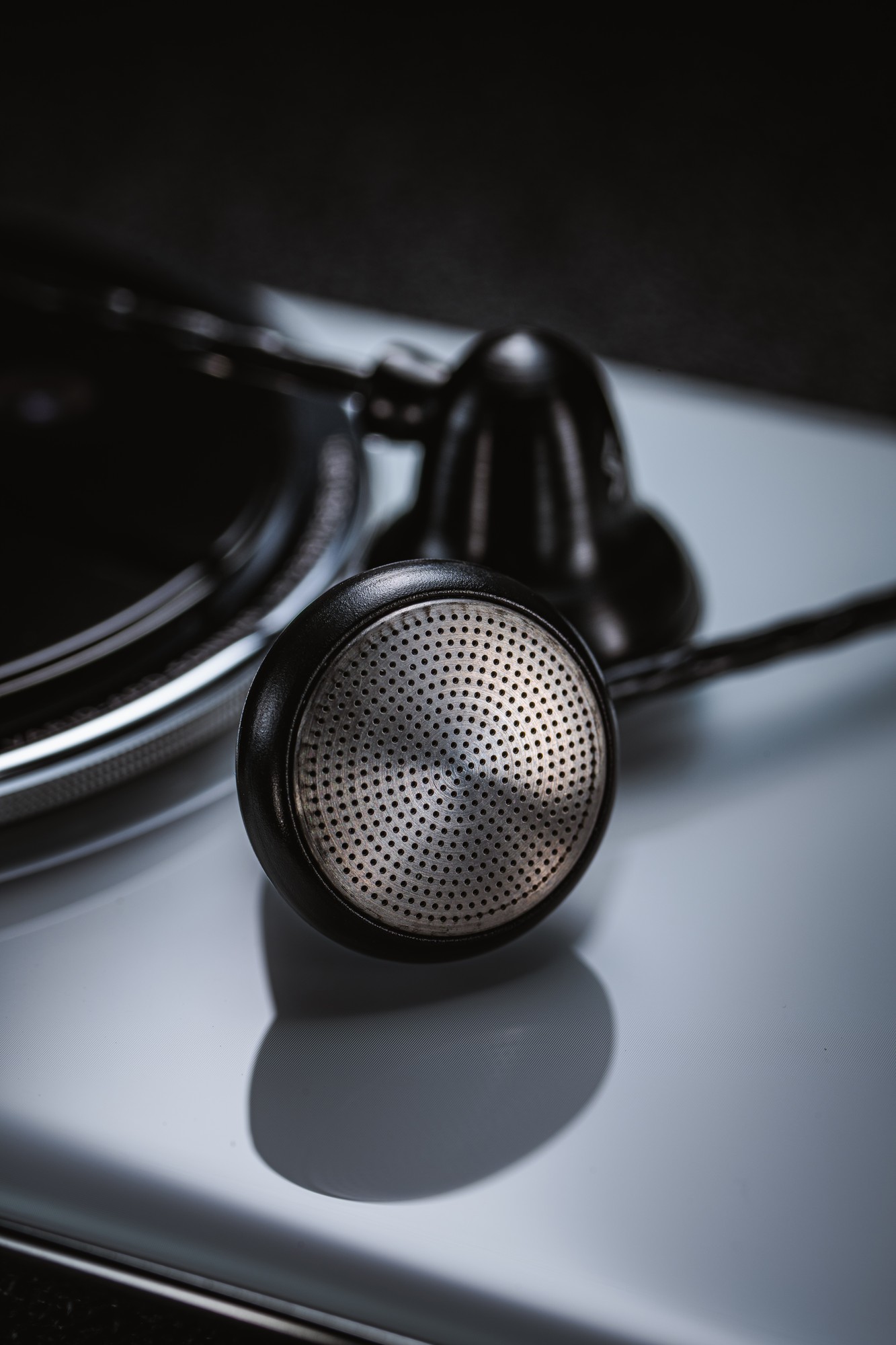 Temperament Little Black Bell X6 Type-C Flathead Earbuds (with Mic)