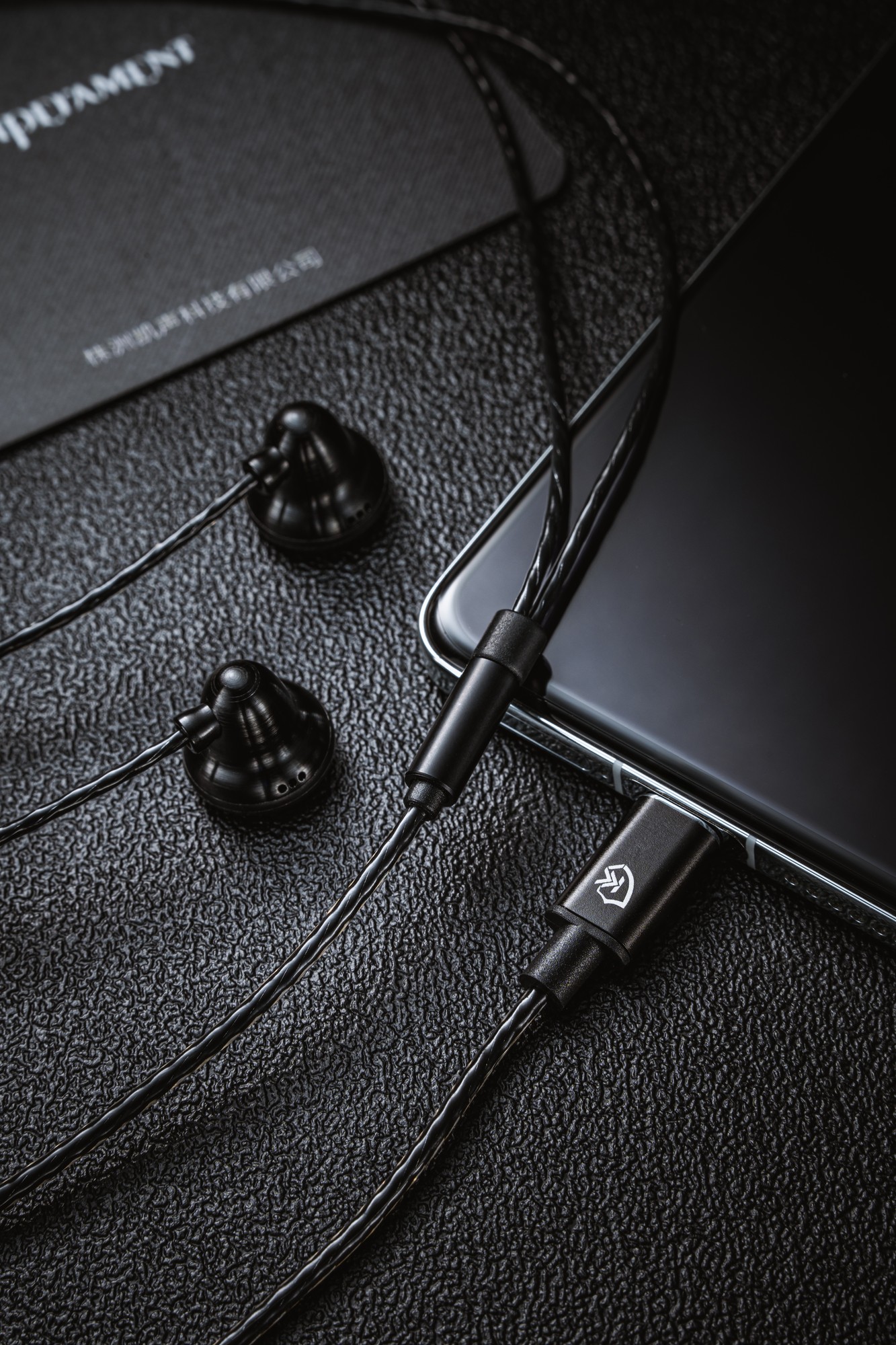 Temperament Little Black Bell X6 Type-C Flathead Earbuds (with Mic)